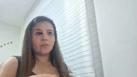 Ariel Rose online show from 06/08/26, 11:49