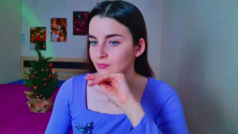 arielstonks_lovee online show from 12/18/24, 06:53