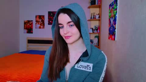 arielstonks_lovee online show from 03/04/25, 09:07