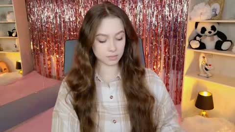 arielsykes online show from 04/17/26, 06:33