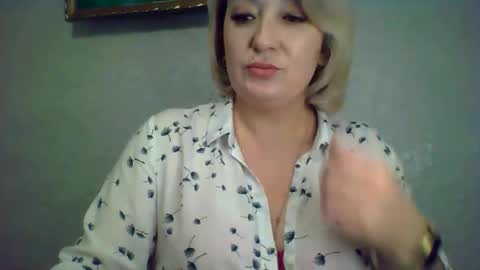 ArielXLoveresss online show from 11/09/25, 10:35