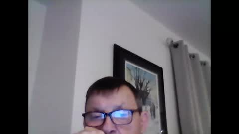 Snapshot of ariens chatting on 12/04/24, 01:14 ariens online show from 12/04/24, 01:14