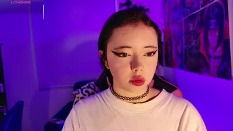 arietoji_526 online show from 10/28/25, 11:25