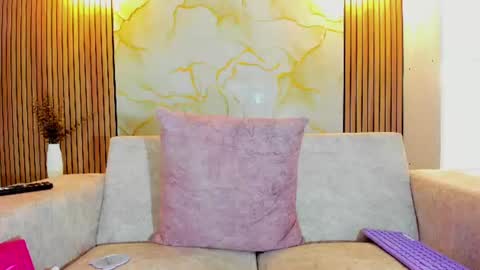 Arietta online show from 07/31/26, 01:43