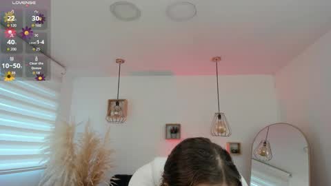 Ari  online show from 10/05/25, 07:34