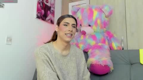 Snapshot of arii_scorpion chatting on 11/06/25, 02:51 Ariana Forero ---- independet model online show from 11/06/25, 02:51