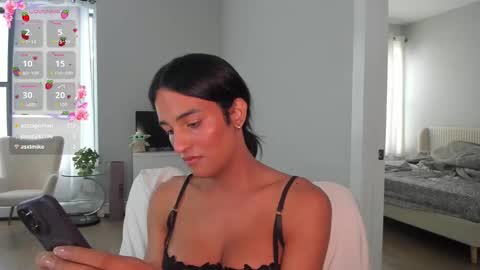 Aria online show from 09/20/25, 05:36