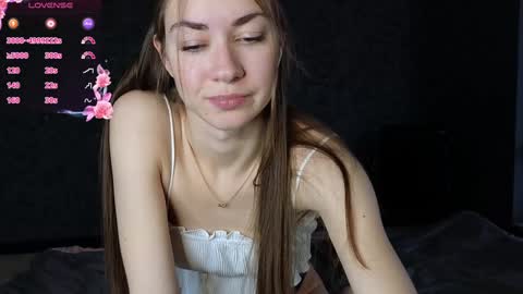 Snapshot of ariiadnaaa chatting on 02/05/25, 08:11 Ariadna online show from 02/05/25, 08:11