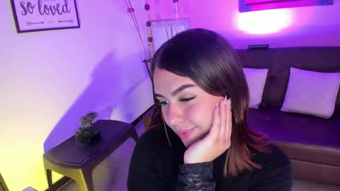 Snapshot of ariianabaker chatting on 10/16/25, 01:12  Arianna  online show from 10/16/25, 01:12