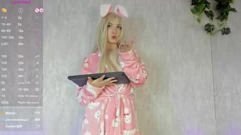 Ariel online show from 10/09/25, 10:24