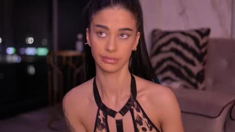 Arina online show from 11/29/25, 06:55