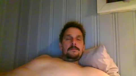 Snapshot of ariparikrigsmann chatting on 11/04/25, 09:36 ariparikrigsmann online show from 11/04/25, 09:36