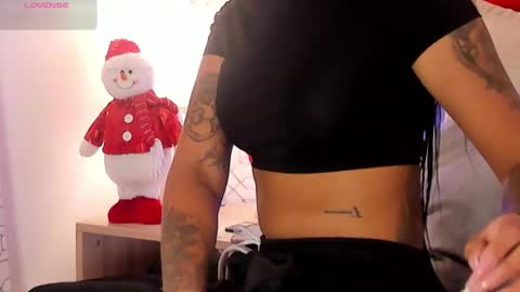 Ari Robert online show from 11/24/25, 04:01