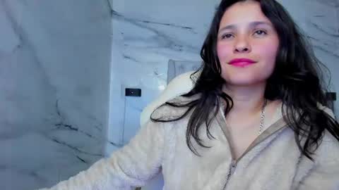 arisha_lee2 online show from 07/02/26, 03:23