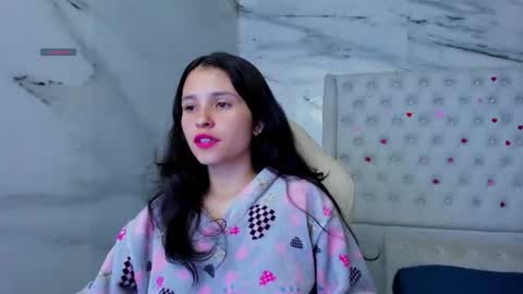 arisha_lee2 online show from 07/09/26, 10:36