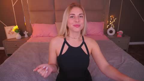 Snapshot of arishkalulu chatting on 11/21/25, 07:18 Arishka online show from 11/21/25, 07:18