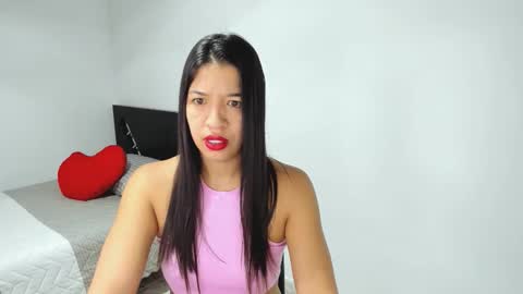 aristena_01 online show from 12/20/25, 12:34