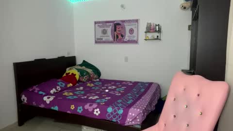 ariza1515 online show from 12/01/25, 11:59