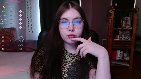 Astrid online show from 06/04/26, 09:04