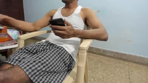 Snapshot of arjundeeper chatting on 01/14/25, 08:20 Arjun online show from 01/14/25, 08:20