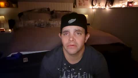 Nutter Butter online show from 12/03/25, 05:26