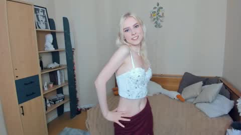 Snapshot of arlavitullo chatting on 06/01/26, 09:11 Emily online show from 06/01/26, 09:11