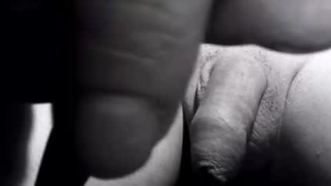 Snapshot of armado78 chatting on 12/01/25, 04:28 armado78 online show from 12/01/25, 04:28