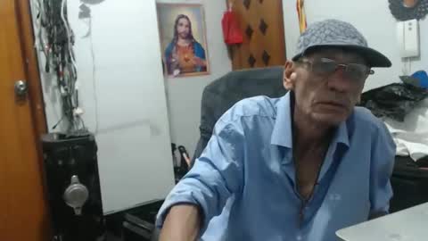 armaduradeacero online show from 12/01/25, 07:35