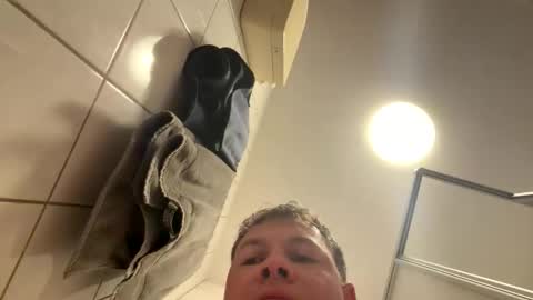 armyskater32 online show from 06/03/26, 04:15