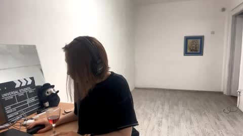 arnitagueits online show from 10/28/25, 01:14