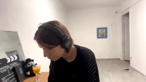 arnitagueits online show from 10/30/25, 12:17