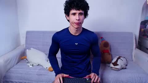 arnold black online show from 03/08/25, 07:42