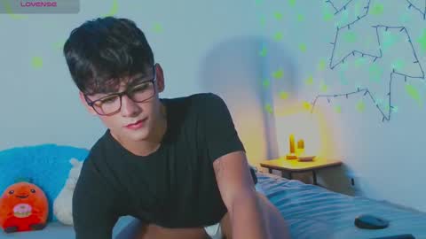 Arnold online show from 01/16/25, 11:37