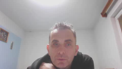Snapshot of aromannn chatting on 12/18/24, 04:39 aromannn online show from 12/18/24, 04:39