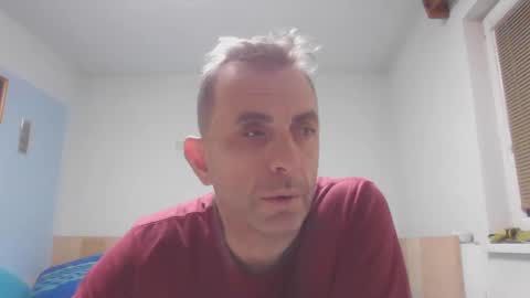 Snapshot of aromannn chatting on 12/27/24, 03:37 aromannn online show from 12/27/24, 03:37
