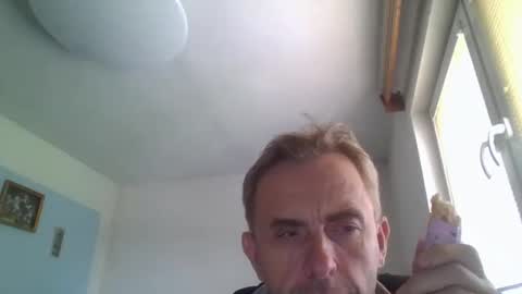 Snapshot of aromannn chatting on 09/28/25, 12:10 aromannn online show from 09/28/25, 12:10