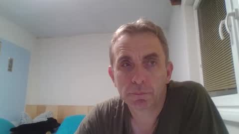 Snapshot of aromannn chatting on 10/20/25, 06:08 aromannn online show from 10/20/25, 06:08