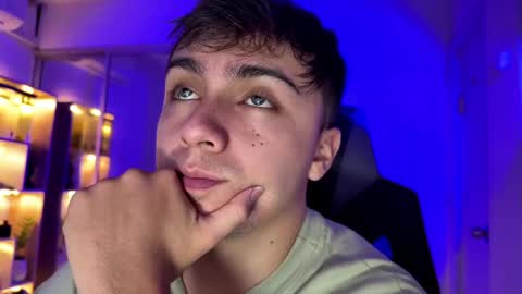 aron__cooper online show from 09/18/25, 02:35