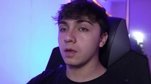 aron__cooper online show from 10/14/25, 11:49