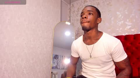 Snapshot of aron_clark chatting on 04/25/26, 01:41 A R O N online show from 04/25/26, 01:41