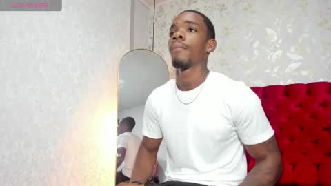Snapshot of aron_clark chatting on 04/28/26, 12:21 A R O N online show from 04/28/26, 12:21