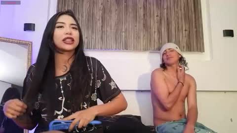 Snapshot of aron_gomez chatting on 09/30/25, 03:00 aron online show from 09/30/25, 03:00