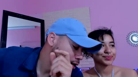 Snapshot of aronandmoli chatting on 06/12/26, 01:32 aronandmoli online show from 06/12/26, 01:32