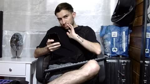 Aron G Franco online show from 11/15/25, 04:58