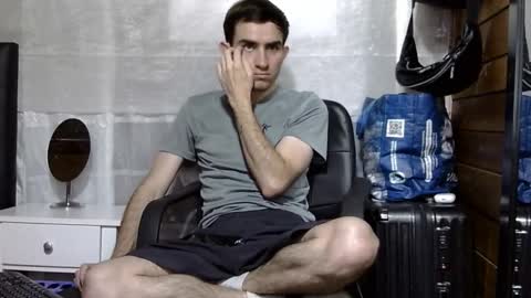 Aron G Franco online show from 12/05/25, 04:03