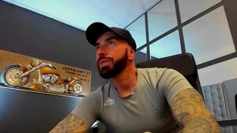 AronGrant online show from 11/30/25, 11:14