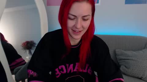 arri_ella online show from 09/18/25, 01:18