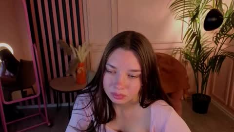 Ariela online show from 11/28/25, 06:21