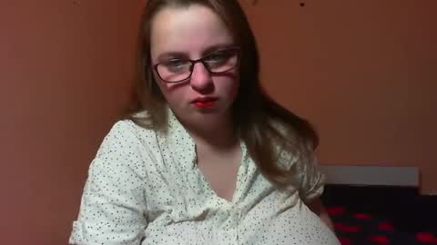 Arriana online show from 12/17/24, 03:17