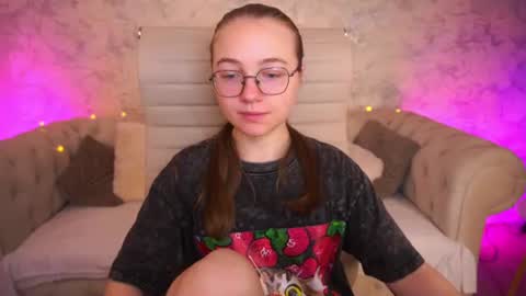 arrinawair online show from 06/18/26, 06:57